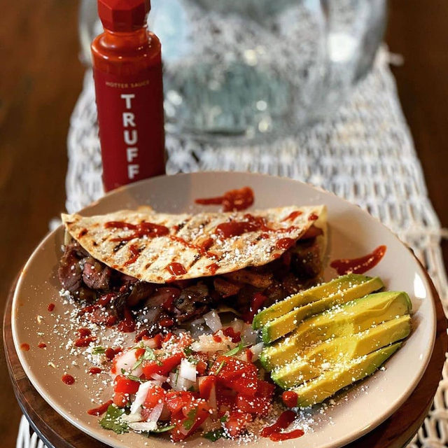 Posted withrepost • red Is it lunch time yet? 📸: 88bbque
#endaids #red #support #donate #help #aid #donations #savelives